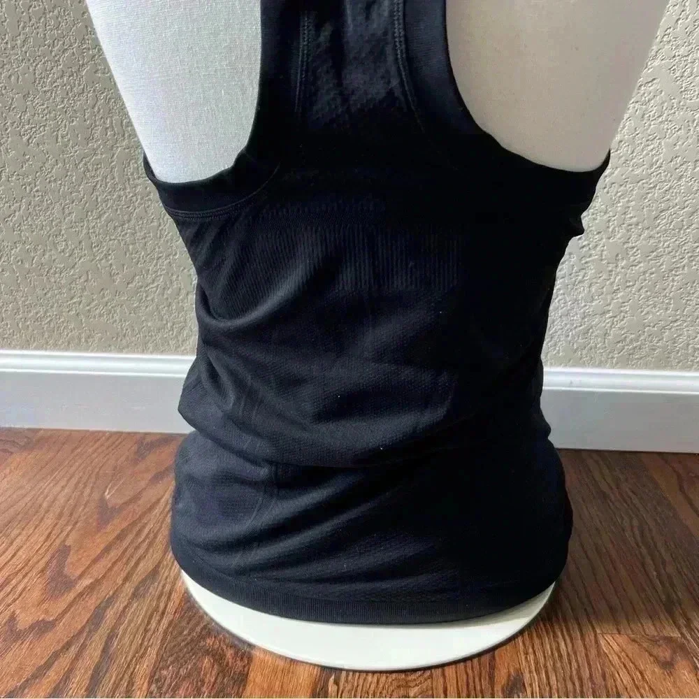 ATHLETA Momentum Seamless Tank Top Women’s Size Medium Black #530501 $59 Active
